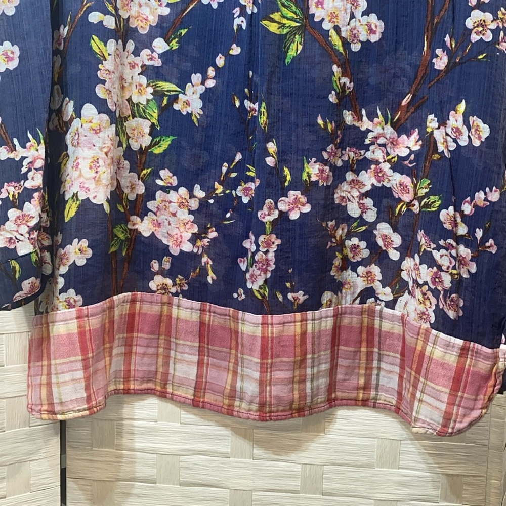 Soft Surroundings Adele Cherry Blossom/Plaid Oversized Tunic See Measurements - Picture 10 of 14